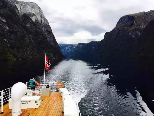 35.webp.jpg 皇冠体育