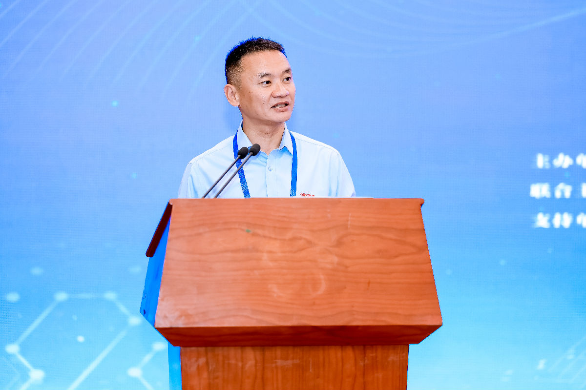 朱俊松.jpg 皇冠体育